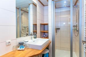 Kúpeľňa v ubytovaní Ferienwohnung am Baby & Kinderbauerhof Stefflhof + 37 fotografií