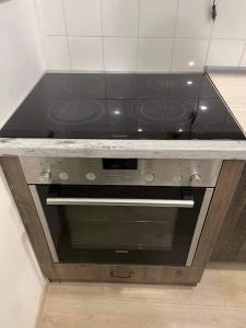 Dapur atau dapur kecil di Family flat for rent