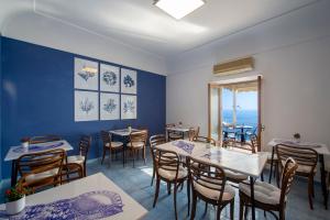 Posezení v ubytování Maresca Hotel Praiano