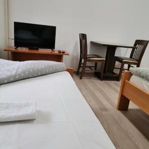 Mynd úr myndasafni af Hotel Duga í Novi Sad