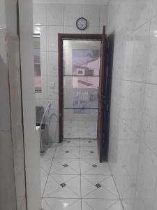 Uma casa de banho em Apartamento.mutchisma5