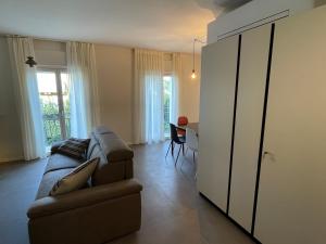 A seating area at Lucia Holiday Apartments