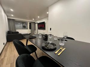 Χώρος καθιστικού στο Spectacular River View - Downtown Rovaniemi +8 φωτογραφίες