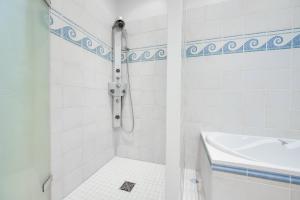 Łazienka w obiekcie Grand appartement 8 personnes terrasse privative hyper centre calme
