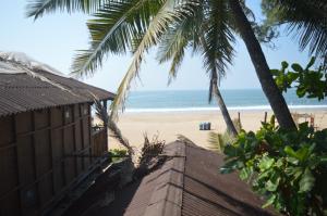 a view of the beach from the house at Soulmate Beach Resort in Agonda