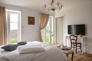 Gallery image of Peterc Vineyard Estate in Kojsko +64 photos