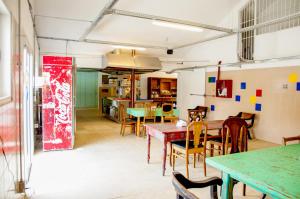 Restaurace v ubytování Hostel del Puerto