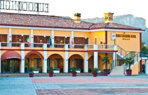 Budova, kde se hotel nachází