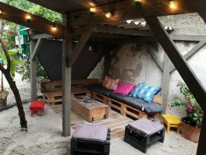 Ogród w obiekcie Charmante maison idéale pour weekend entre amis