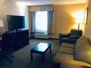 TV/trung tâm giải trí tại Wingate by Wyndham Ashland