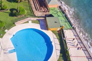 Bazén v ubytovaní Beach Mijas Apartment Málaga alebo v jeho blízkosti