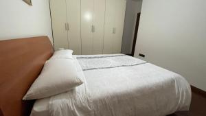 A bed or beds in a room at ONLY THE BEST 6 tra Venezia e Treviso