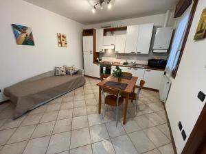 A kitchen or kitchenette at ONLY THE BEST 6 tra Venezia e Treviso