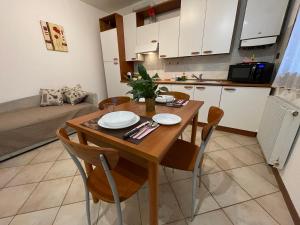 A kitchen or kitchenette at ONLY THE BEST 6 tra Venezia e Treviso