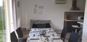 Gallery image of L amandier in Vallon-Pont-dʼArc