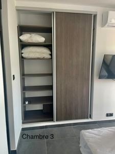 Posteľ alebo postele v izbe v ubytovaní le Pied à Terre 2 PORTICCIO