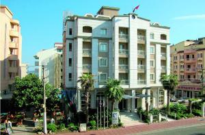 Gallery image of Almena Hotel in Marmaris