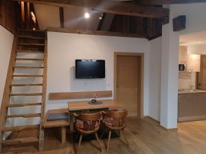 A television and/or entertainment centre at kuglerhof