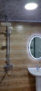 Bilik mandi di Guesthouse and Cottage Nicolo