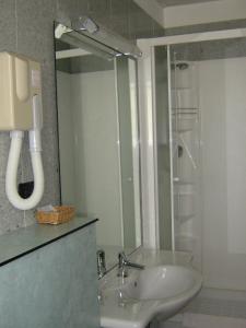 Koupelna v ubytování Hotel Sanremo