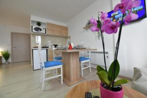 Kjøkken eller kjøkkenkrok på West in apartments