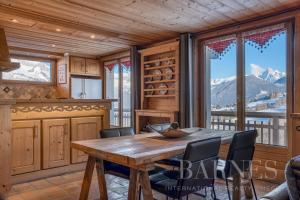 Nespecifikovaný výhled na hory nebo výhled na hory při pohledu z apartmánu