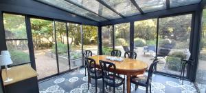 Κήπος έξω από το Domaine de Vaufleury - La Maison de l'Escuiller +24 φωτογραφίες