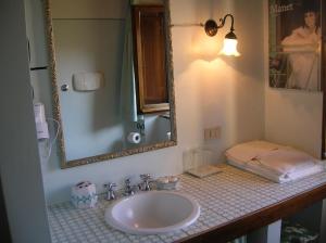 A bathroom at La Chiusetta