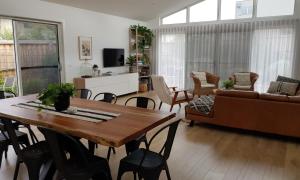 TV a/nebo společenská místnost v ubytování ADAGIO