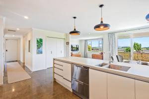 Fotografie z fotogalerie ubytování Matenga Townhouse - Waikanae Holiday Home v destinaci Waikanae