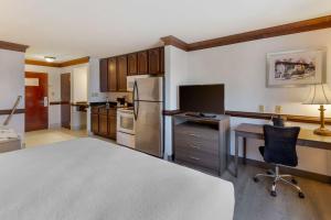 Φωτογραφία από το άλμπουμ του Best Western Plus South Hill Inn σε South Hill