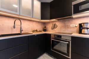 Kuchnia lub aneks kuchenny w obiekcie Apartment Losacker
