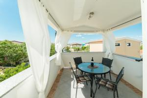 Balkón nebo terasa v ubytování Apartments Bojana