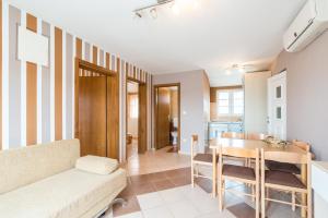 Zdjęcie z galerii obiektu Apartment Mahnet w mieście Vir