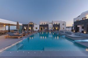 Πισίνα στο ή κοντά στο Onyx Hotel & Suites