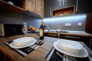 Een keuken of kitchenette bij Studio Šišarka Divčibare