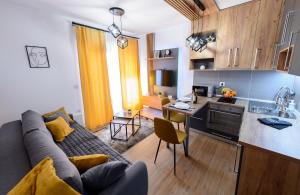 O bucătărie sau chicinetă la Studio Šišarka Divčibare +2 fotografii