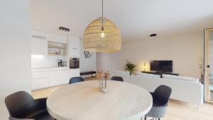 Kuchyň nebo kuchyňský kout v ubytování Sublime modern family apartment of 2 bedrooms