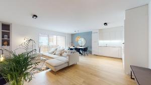Kuchyň nebo kuchyňský kout v ubytování Sublime modern family apartment of 2 bedrooms