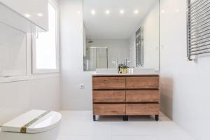 Łazienka w obiekcie Apartamento Embajadores VI