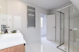 Łazienka w obiekcie Apartamento Embajadores VI