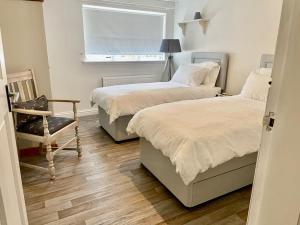 Gallery image of Traditional Cottage in West Kilbride Village in Seamill