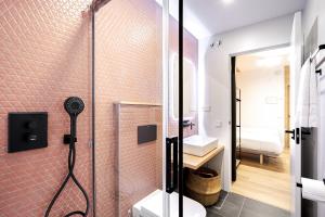 Łazienka w obiekcie Vallecas Suites by Olala Homes