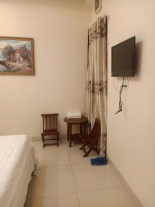 TV a/nebo společenská místnost v ubytování Trung hoa HOTEL