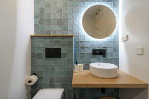 Łazienka w obiekcie Vallecas Suites by Olala Homes