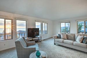 Posezení v ubytování Pet-Friendly Cayucos Home with Ocean Views!