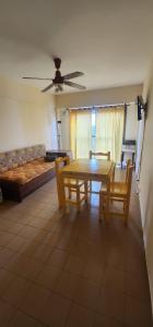 Postel nebo postele na pokoji v ubytování San Clemente frente al mar con cochera + 17 fotografií