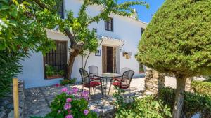 Vonkajšia záhrada v ubytovaní Combinación Cortijo y Mirador Casablanca Priego de Córdoba by Ruralidays