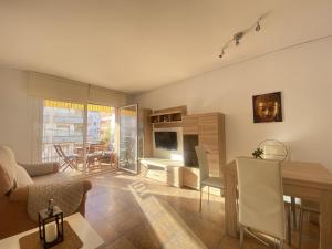 Posedenie v ubytovaní R133 Apartamento de la Riba