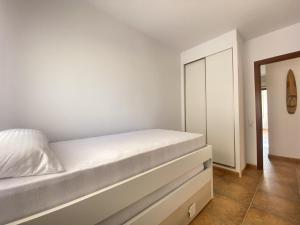 Posteľ alebo postele v izbe v ubytovaní R133 Apartamento de la Riba